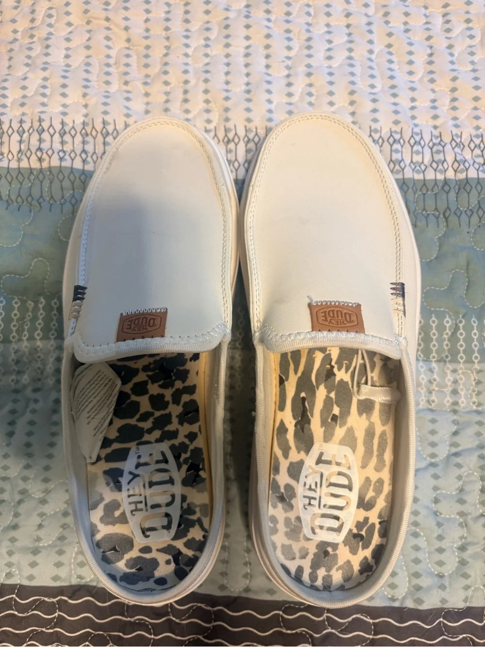 Hey Dude Women’s White Platform Slip-On Mule - Picture 2 of 5